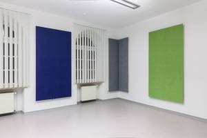 vitAcoustic colored and highly absorbent broadband wall absorbers