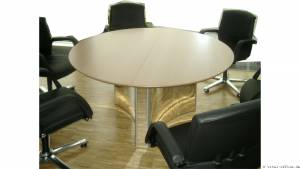 circon s-class - Medium sized conference table systems for the executive suite